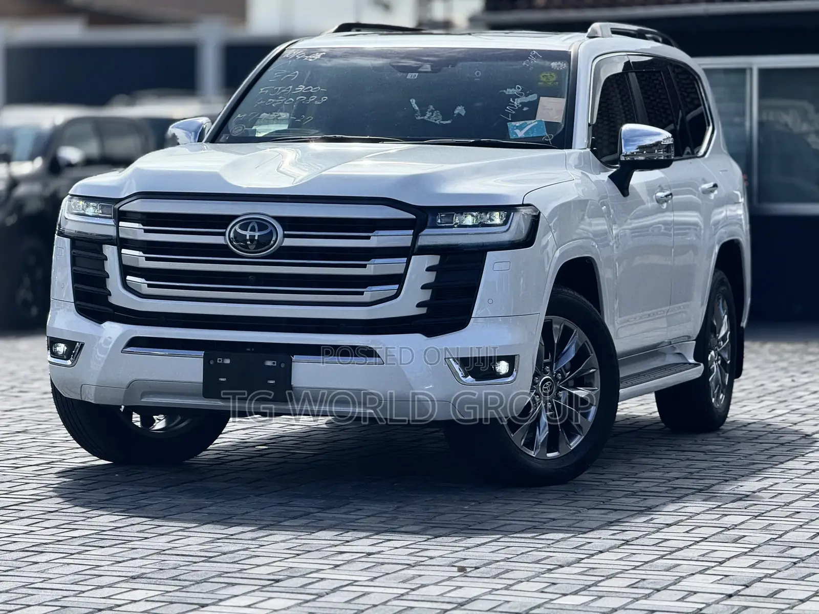 Toyota Land Cruiser 3.3 Diesel 4WD 2022 White