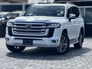 Toyota Land Cruiser 3.3 Diesel 4WD 2022 White