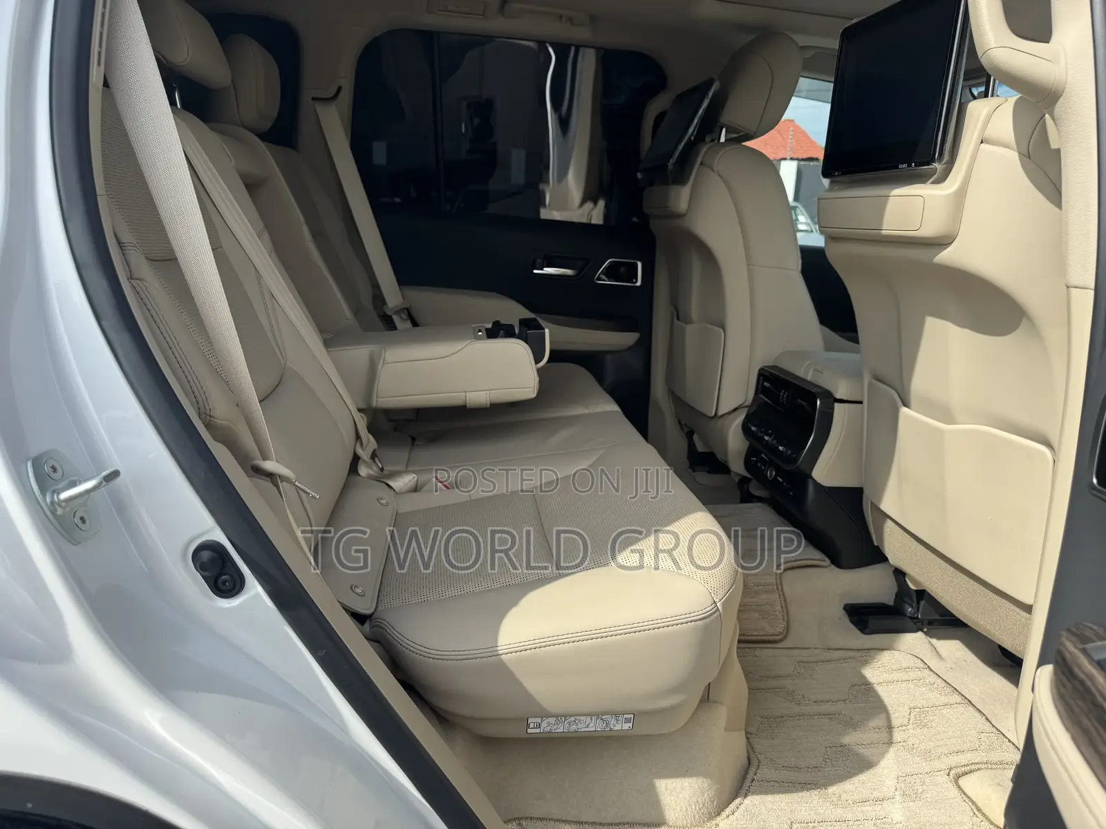 Toyota Land Cruiser 3.3 Diesel 4WD 2022 White