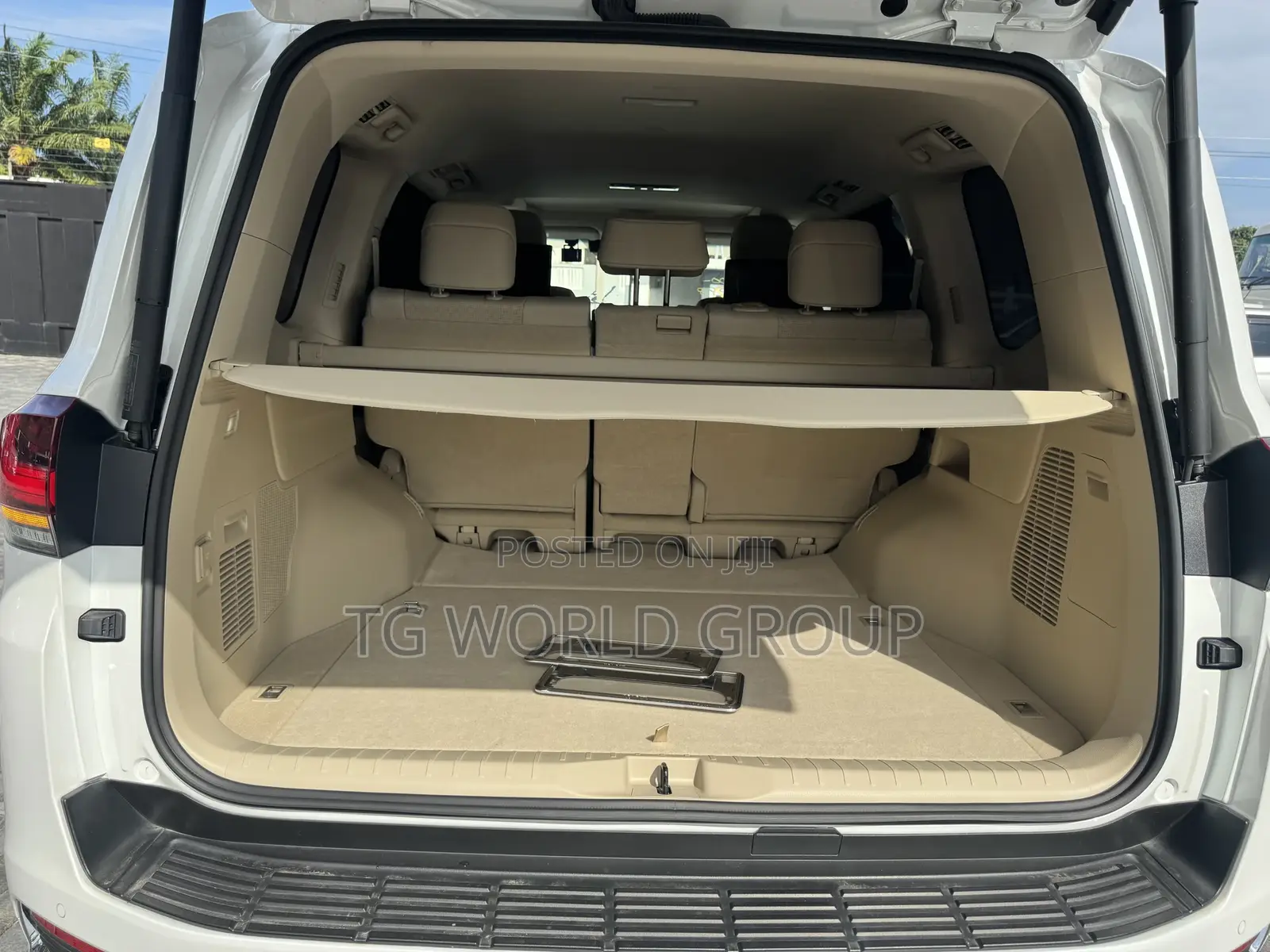 Toyota Land Cruiser 3.3 Diesel 4WD 2022 White