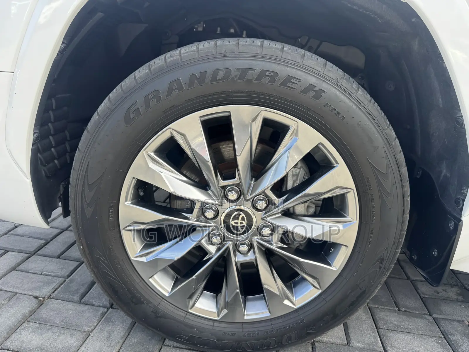 Toyota Land Cruiser 3.3 Diesel 4WD 2022 White