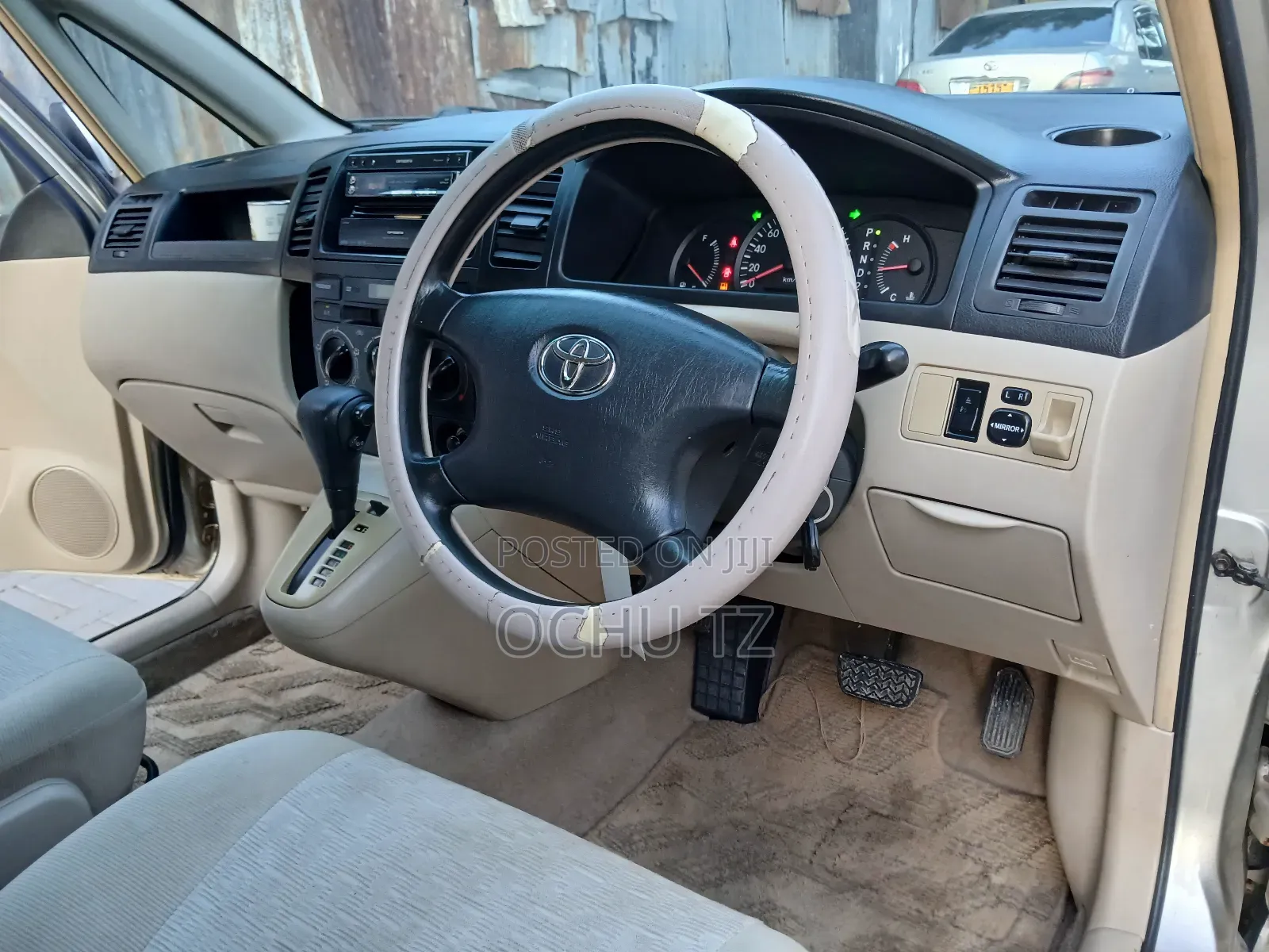 Toyota Corolla Spacio 2002 Gold