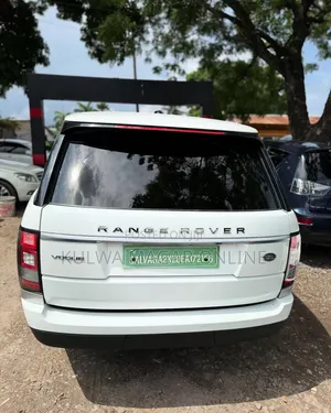 Land Rover Discovery 2010 White