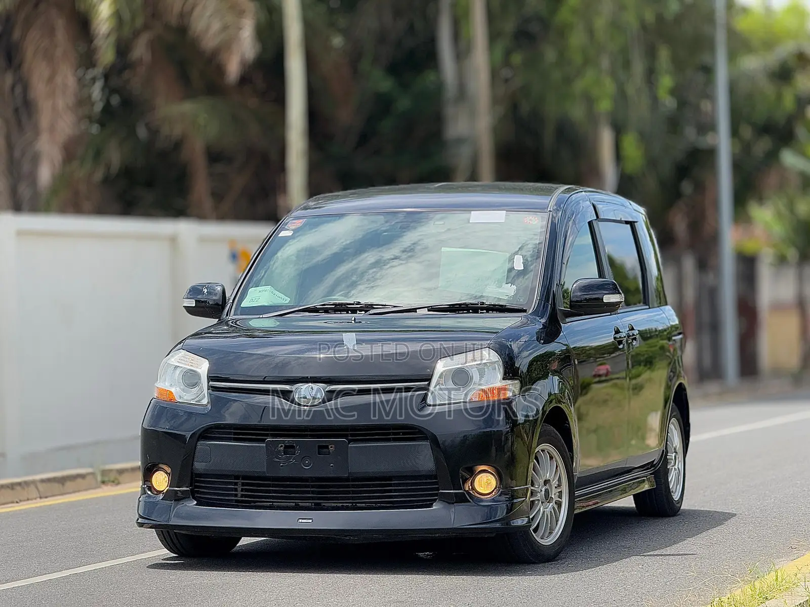 Toyota Sienta 1.5 FWD 2014 Black