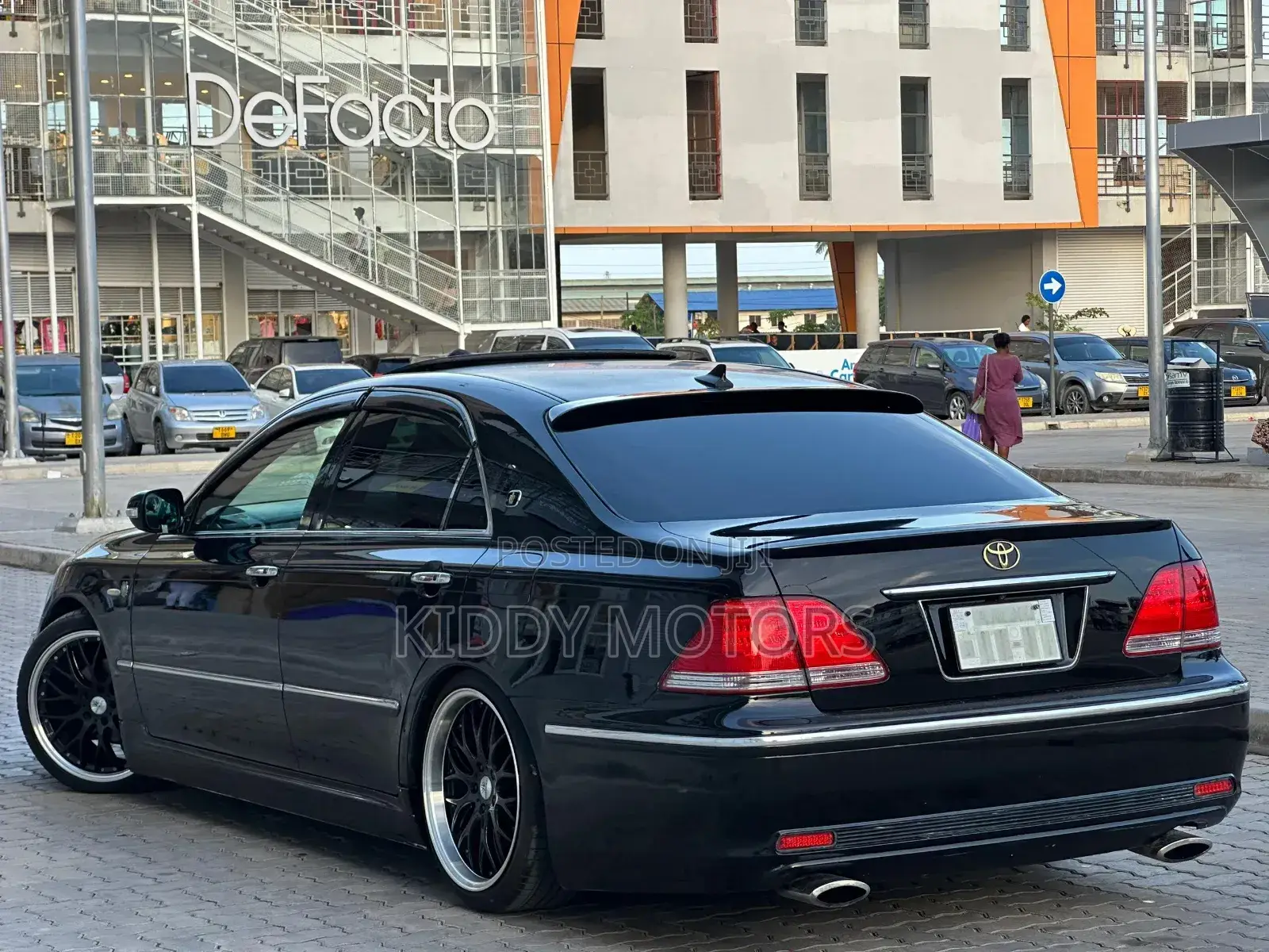 Toyota Crown Royale 2005 Black