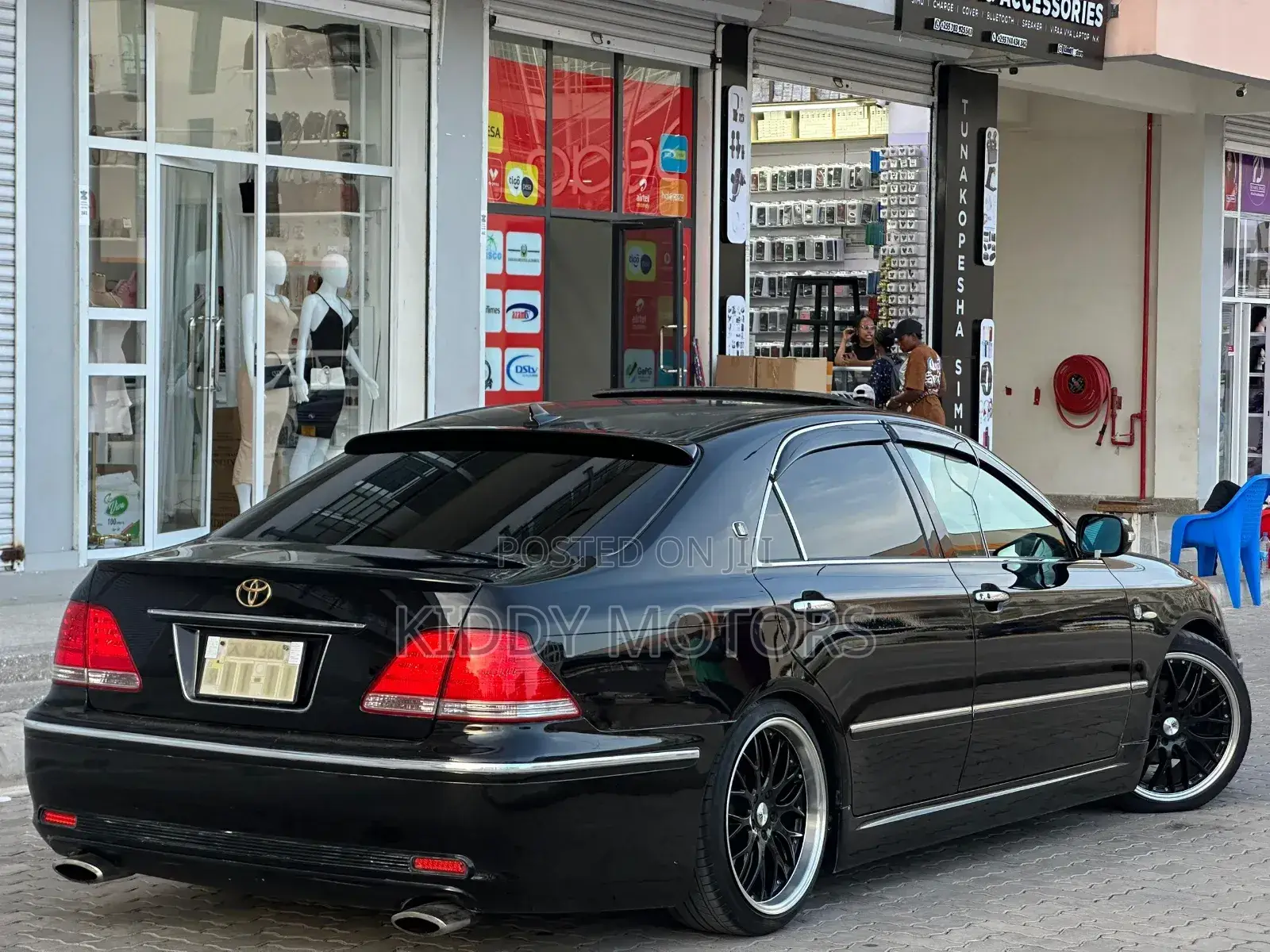 Toyota Crown Royale 2005 Black