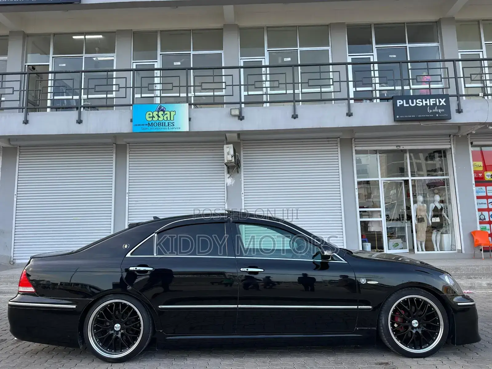 Toyota Crown Royale 2005 Black