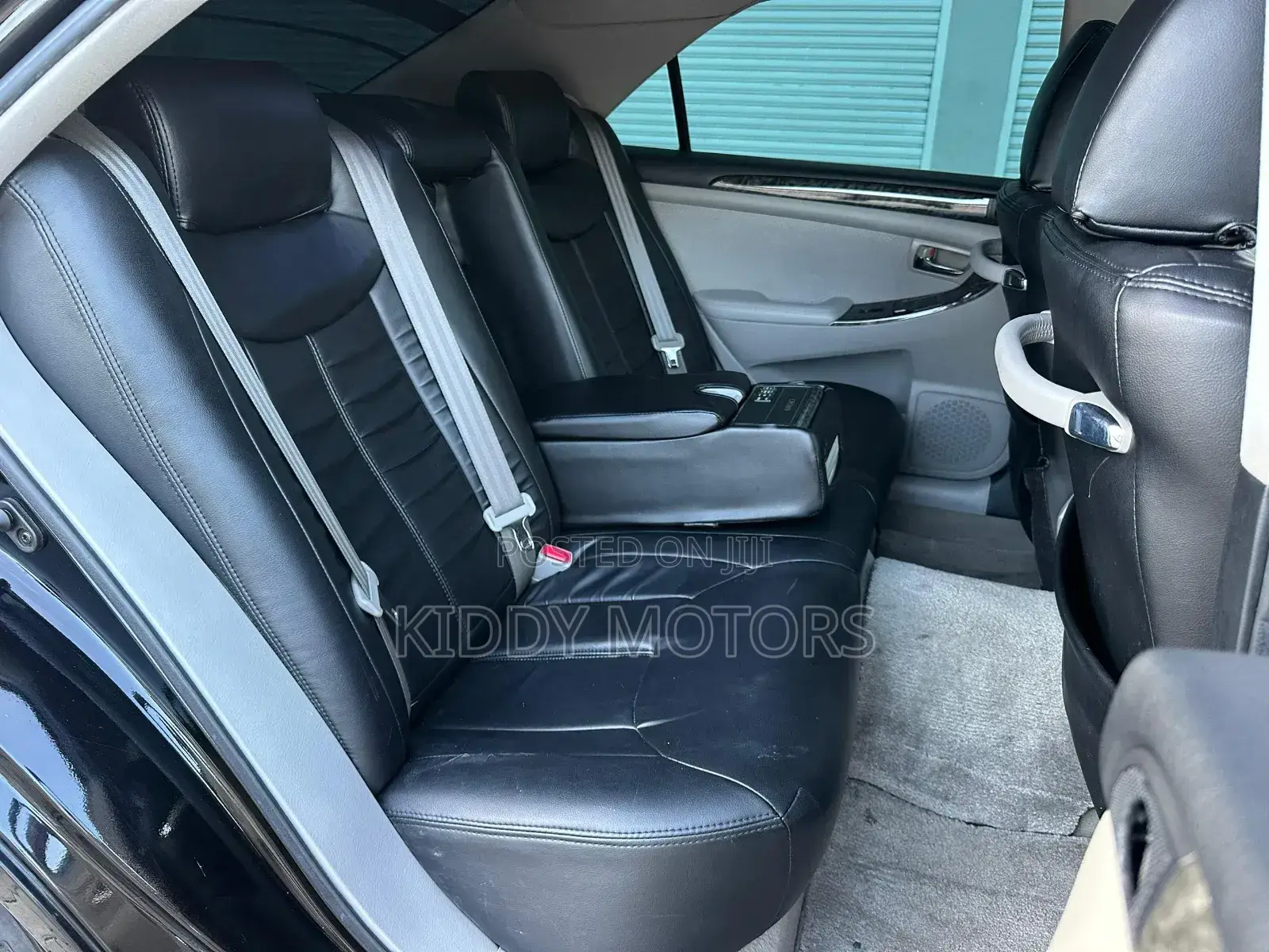 Toyota Crown Royale 2005 Black