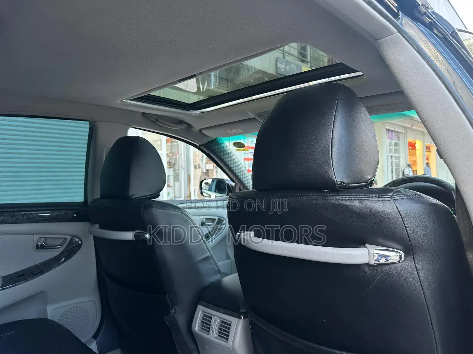 Toyota Crown Royale 2005 Black