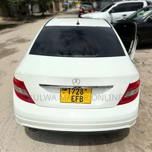 Mercedes-Benz C-Class 2008 White