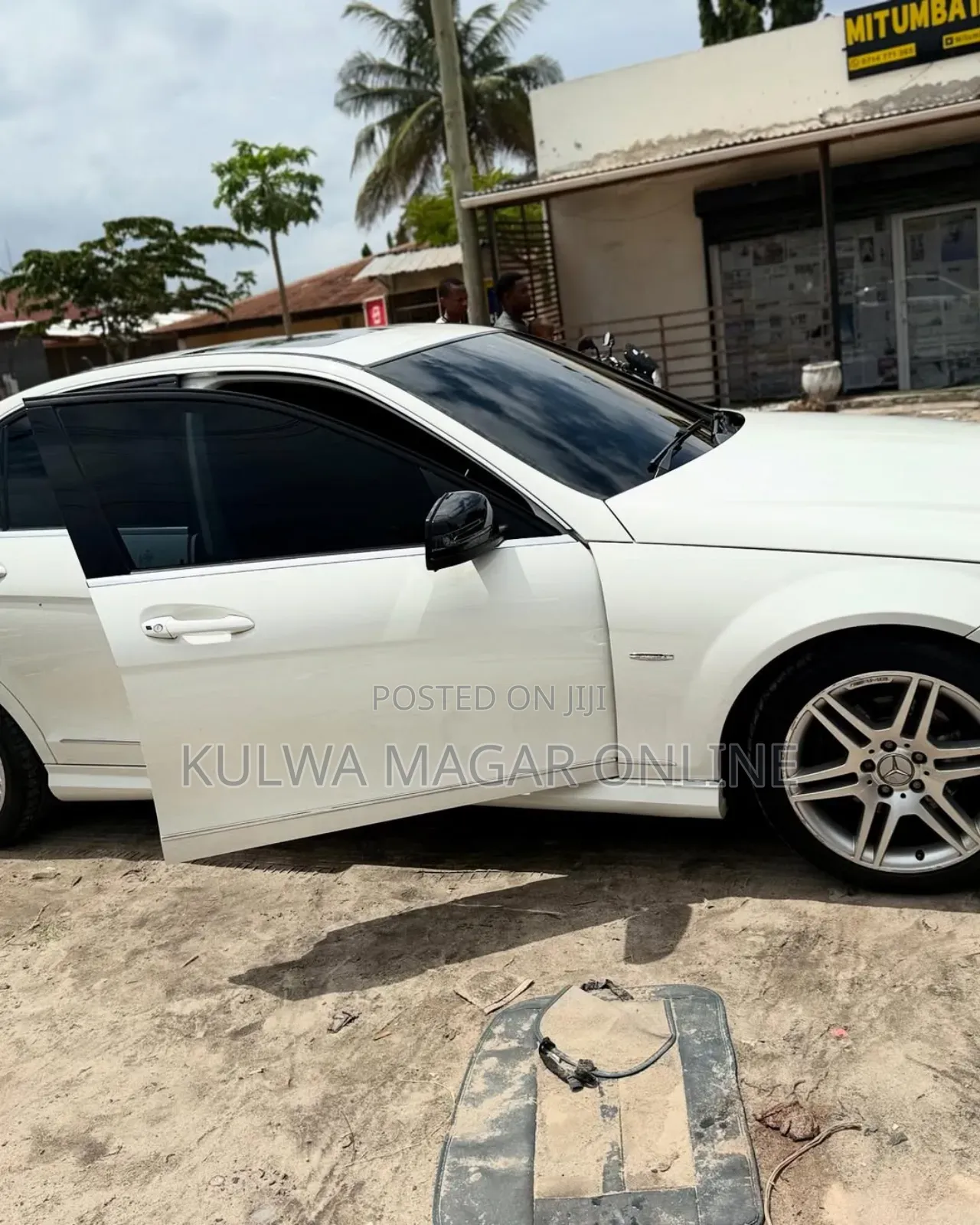 Mercedes-Benz C-Class 2008 White