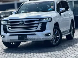 Toyota Land Cruiser 3.3 Diesel 4WD 2022 White