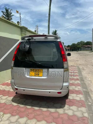Toyota Noah 2005 Silver