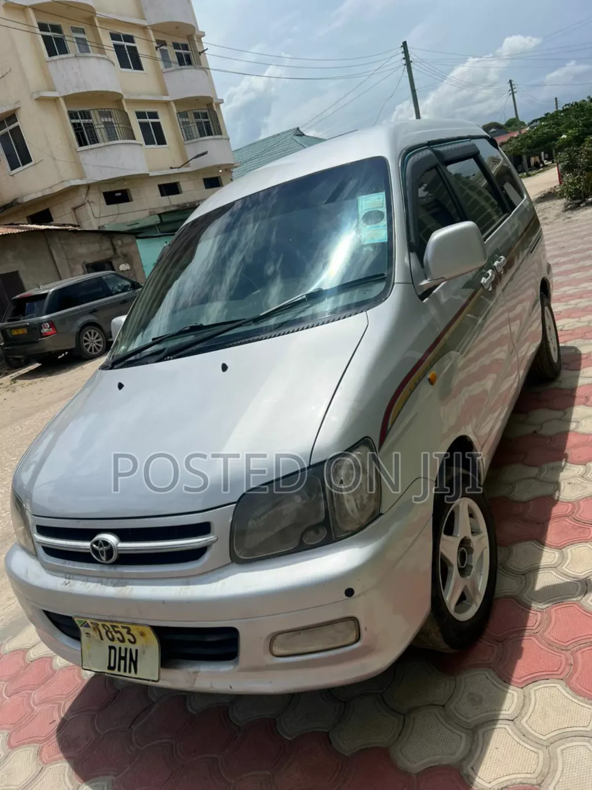 Toyota Noah 2005 Silver