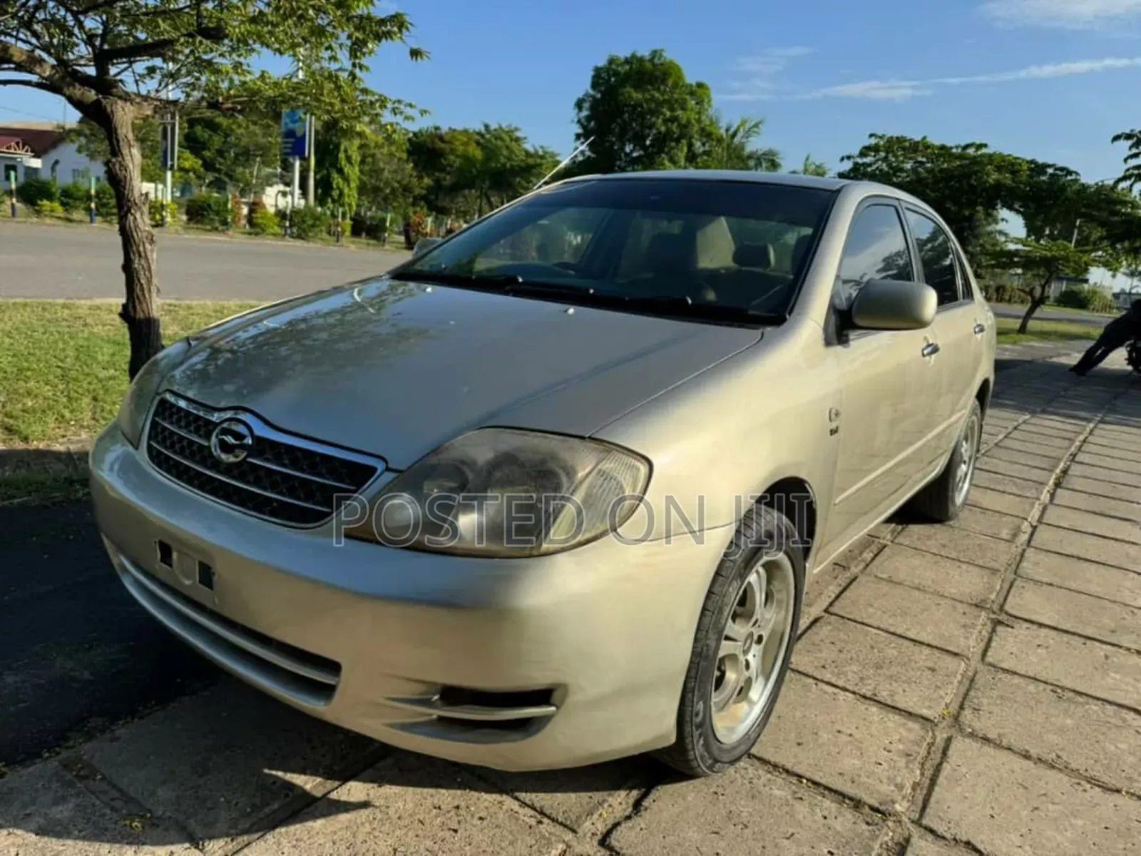 Toyota Corolla 2000 Silver