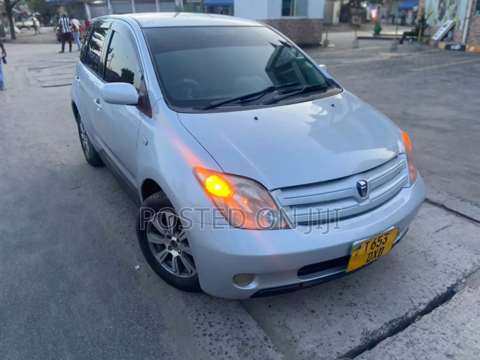 Toyota IST 2005 Silver