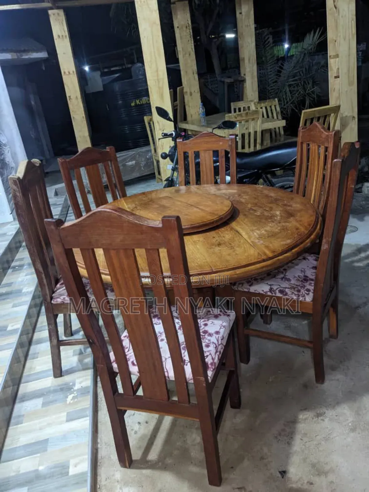 Dinning Table Ya Kisasa Viti 6