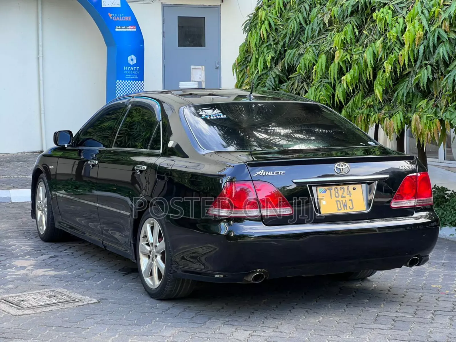 Toyota Crown 2006 Black