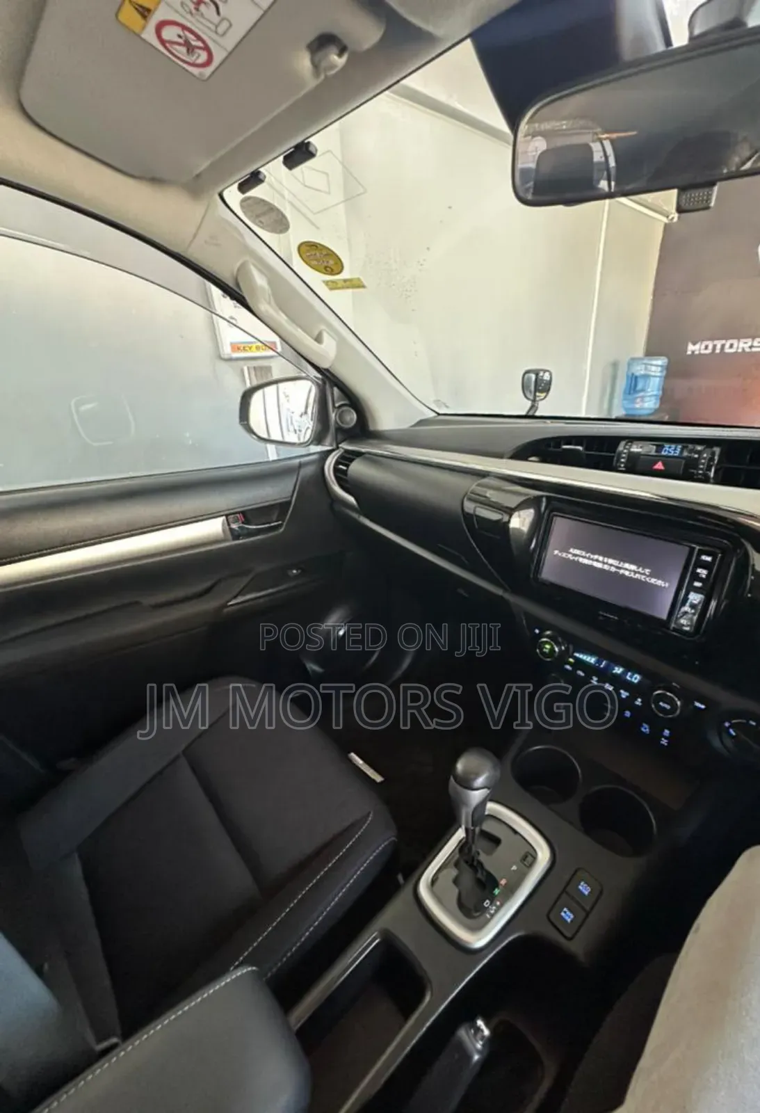 Toyota Hilux 2021 Black