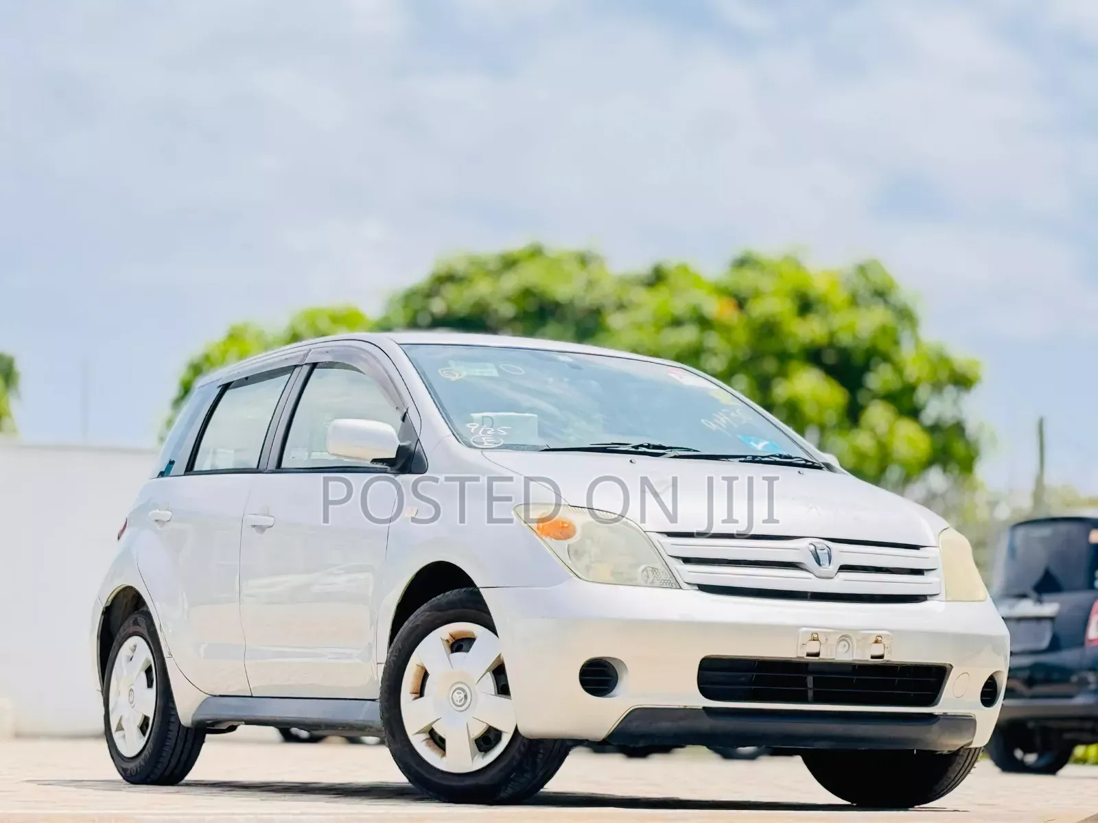 Toyota IST 2003 Silver