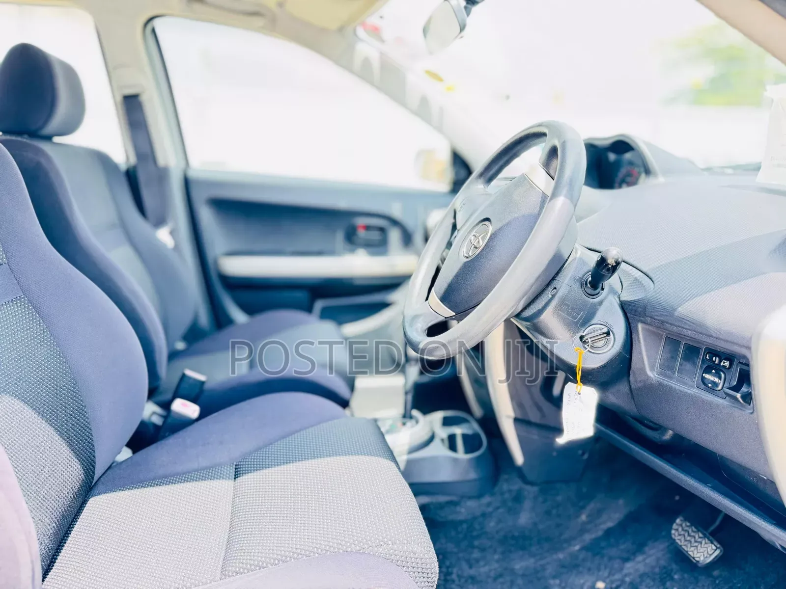 Toyota IST 2003 Silver
