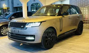 Land Rover Range Rover Vogue 2023 Gold