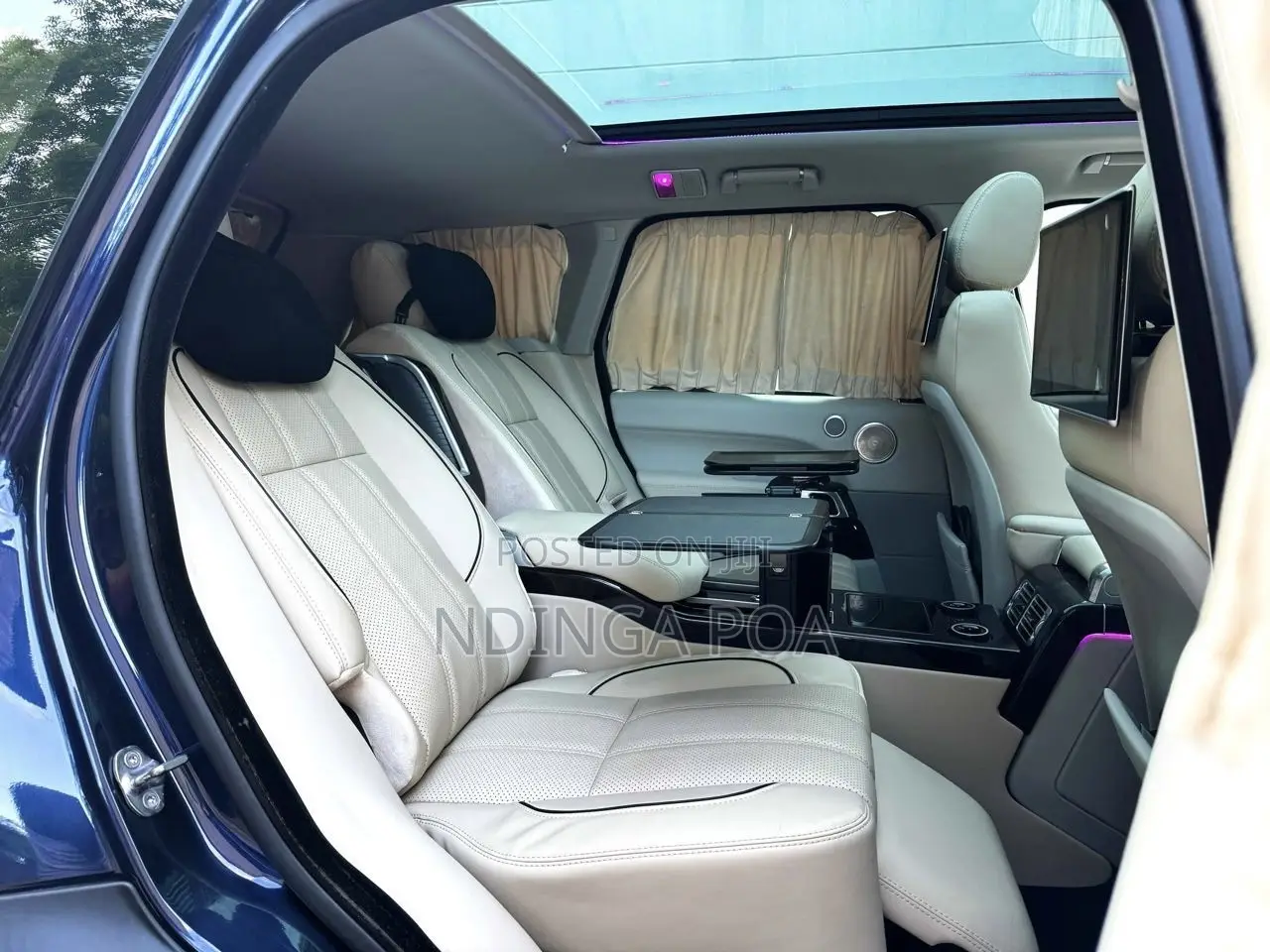 Land Rover Range Rover Vogue 2023 Blue