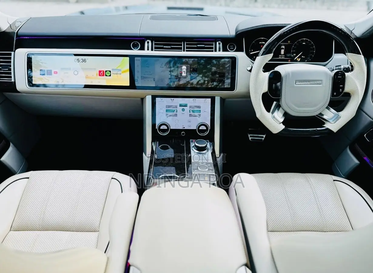 Land Rover Range Rover Vogue 2023 Blue