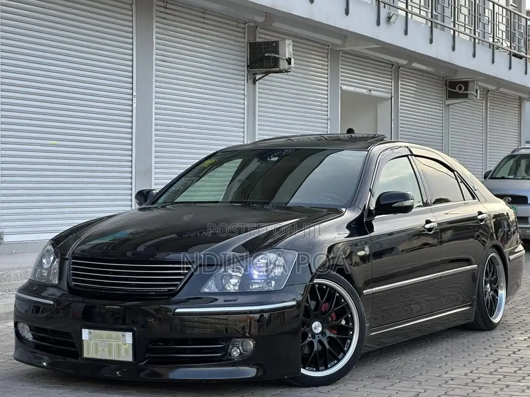 Toyota Crown 2006 Black