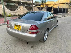 Toyota Mark II 2004 Gold