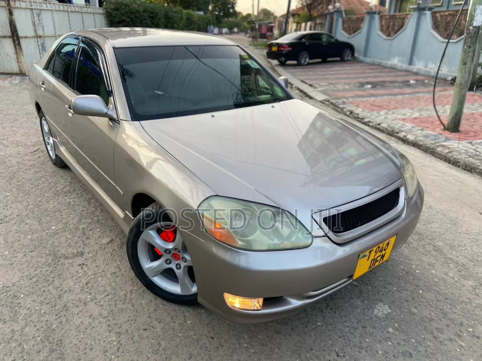 Toyota Mark II 2004 Gold