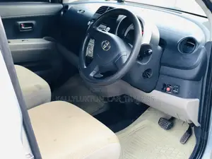 Toyota Passo 2004 Silver