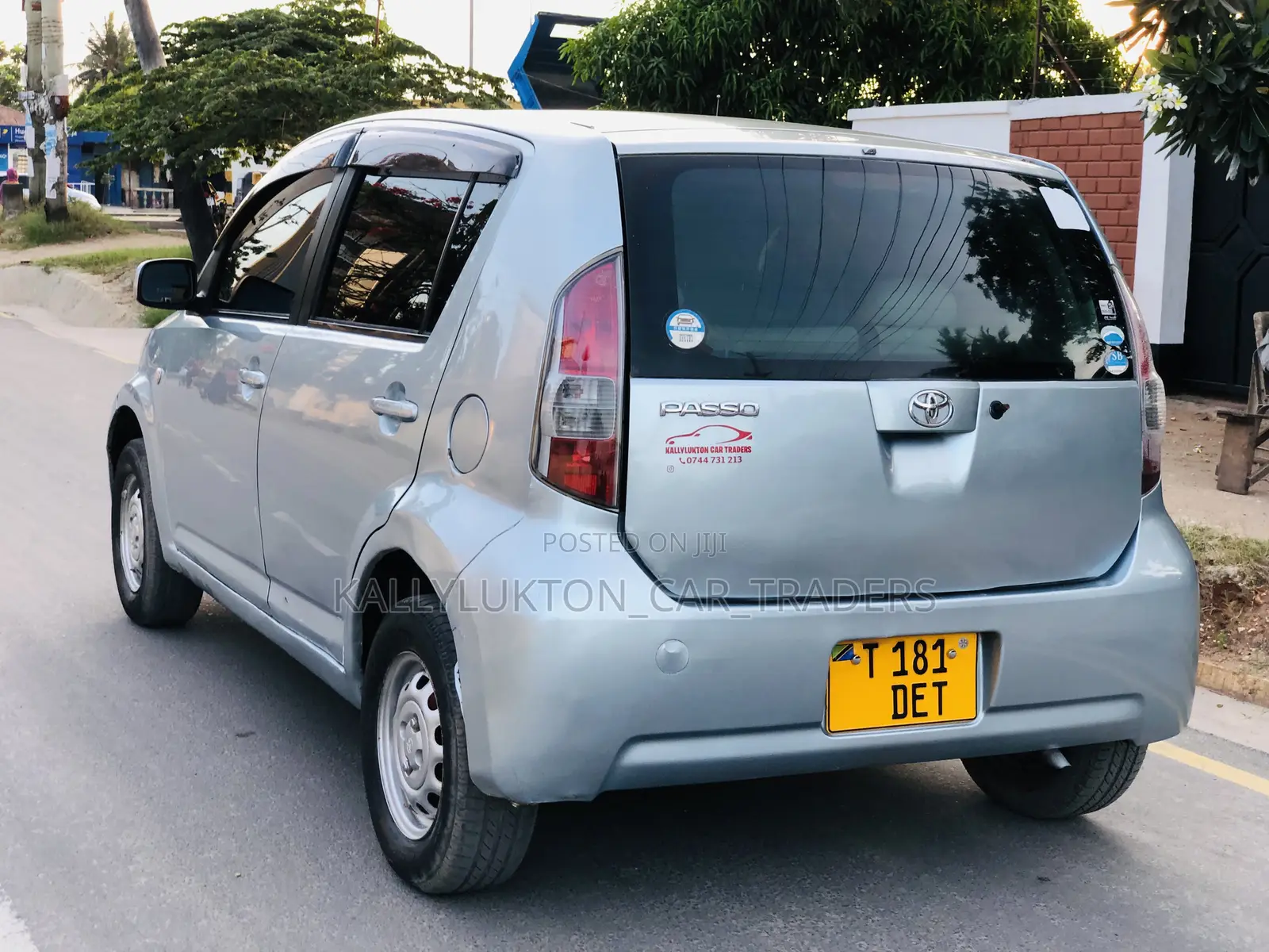 Toyota Passo 2004 Silver