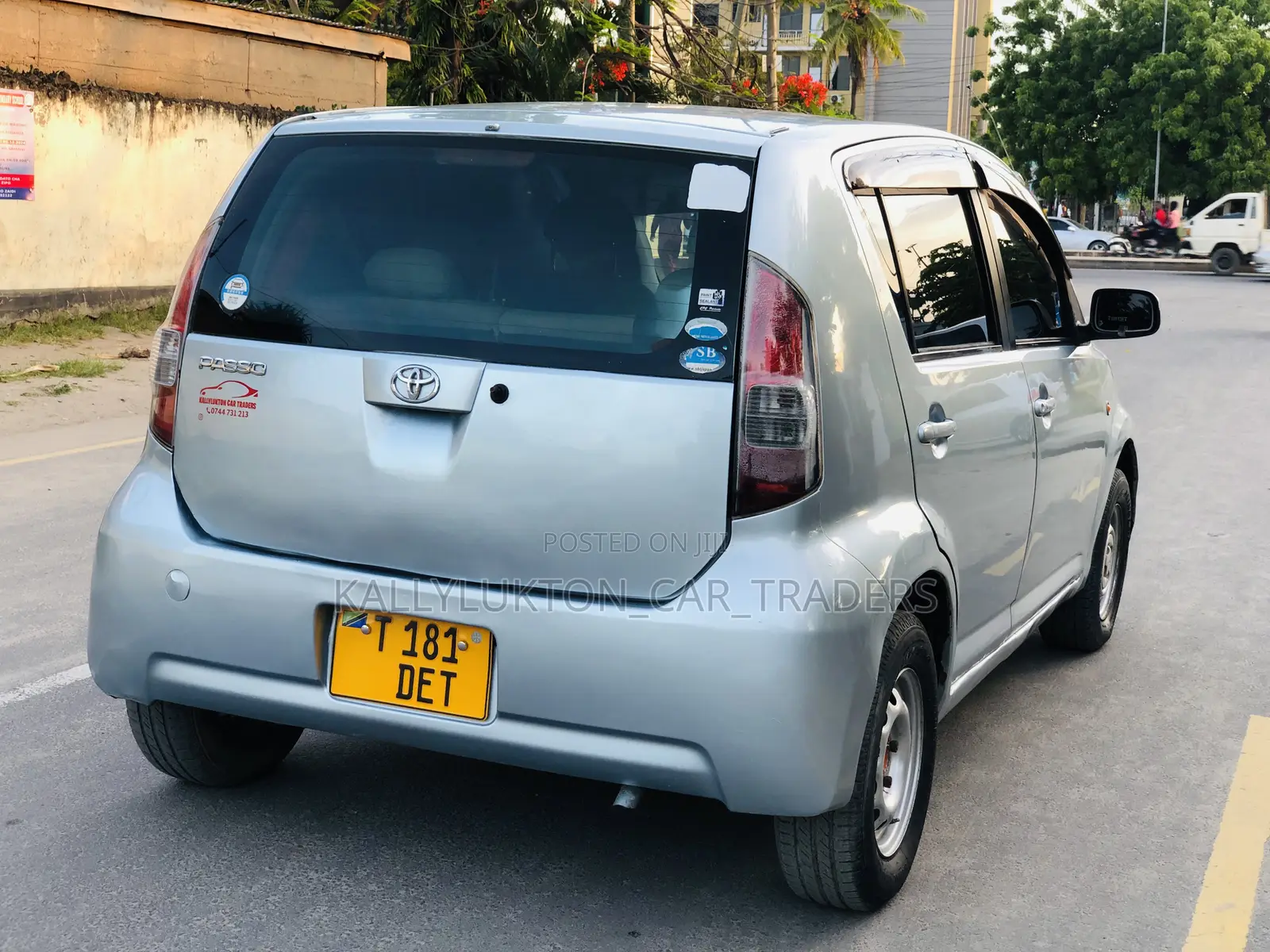 Toyota Passo 2004 Silver