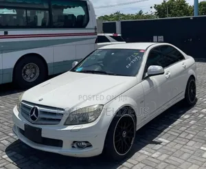 Mercedes-Benz C-Class 2007 White