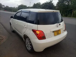 Toyota IST 2005 White