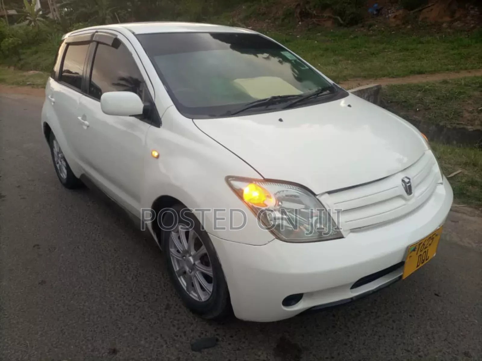 Toyota IST 2005 White
