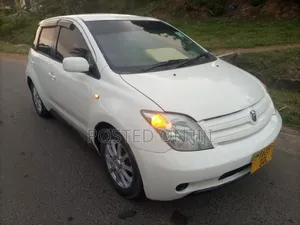 Toyota IST 2005 White