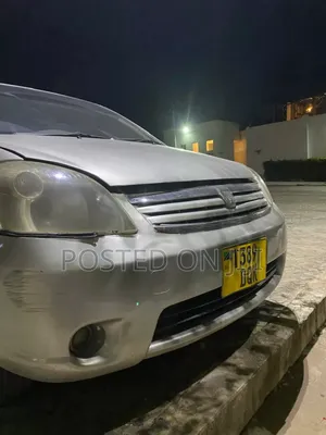 Toyota Raum 2003 Gold
