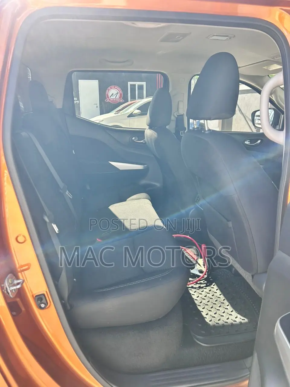 Nissan Navara 2020 Orange