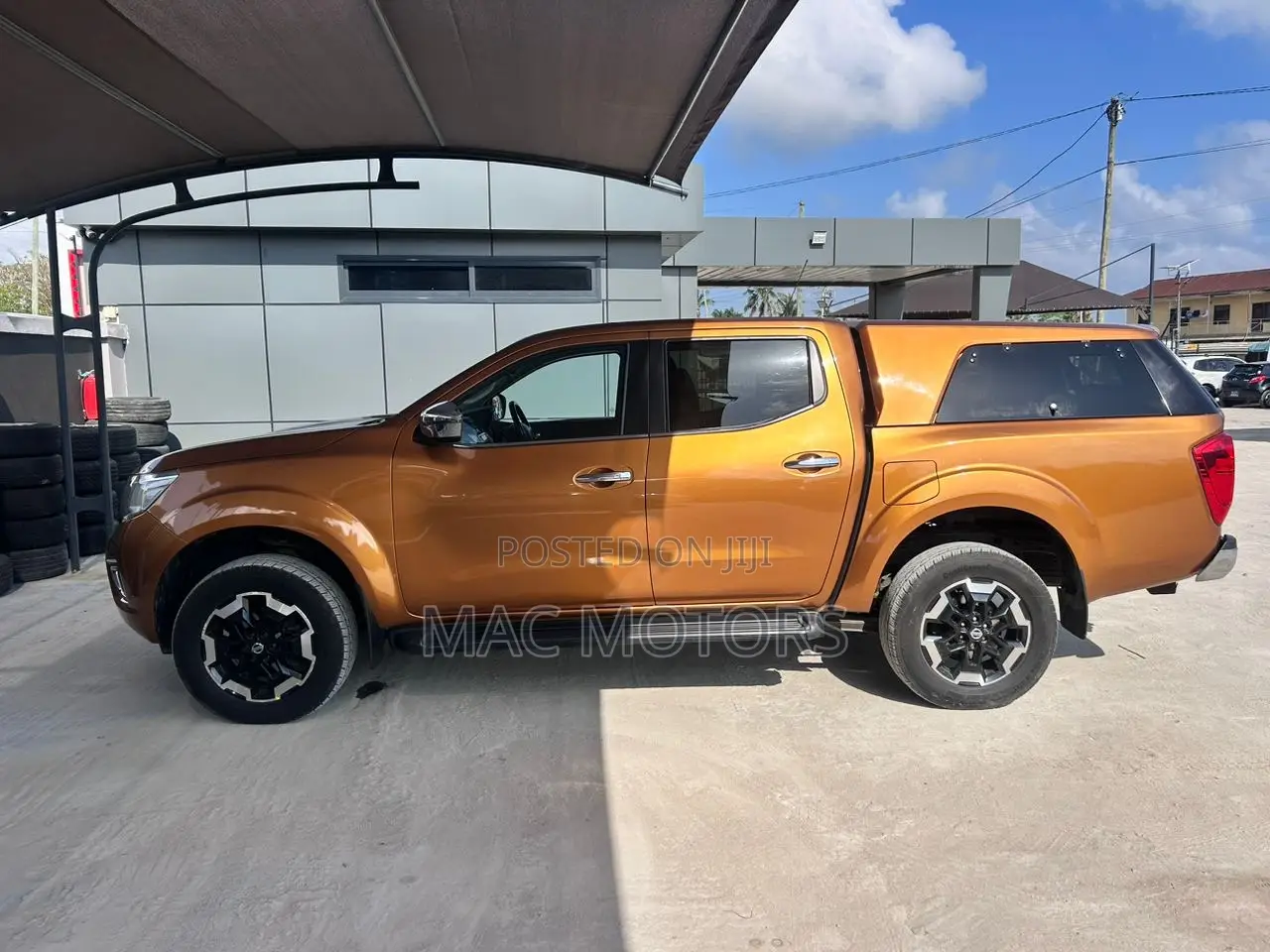 Nissan Navara 2020 Orange