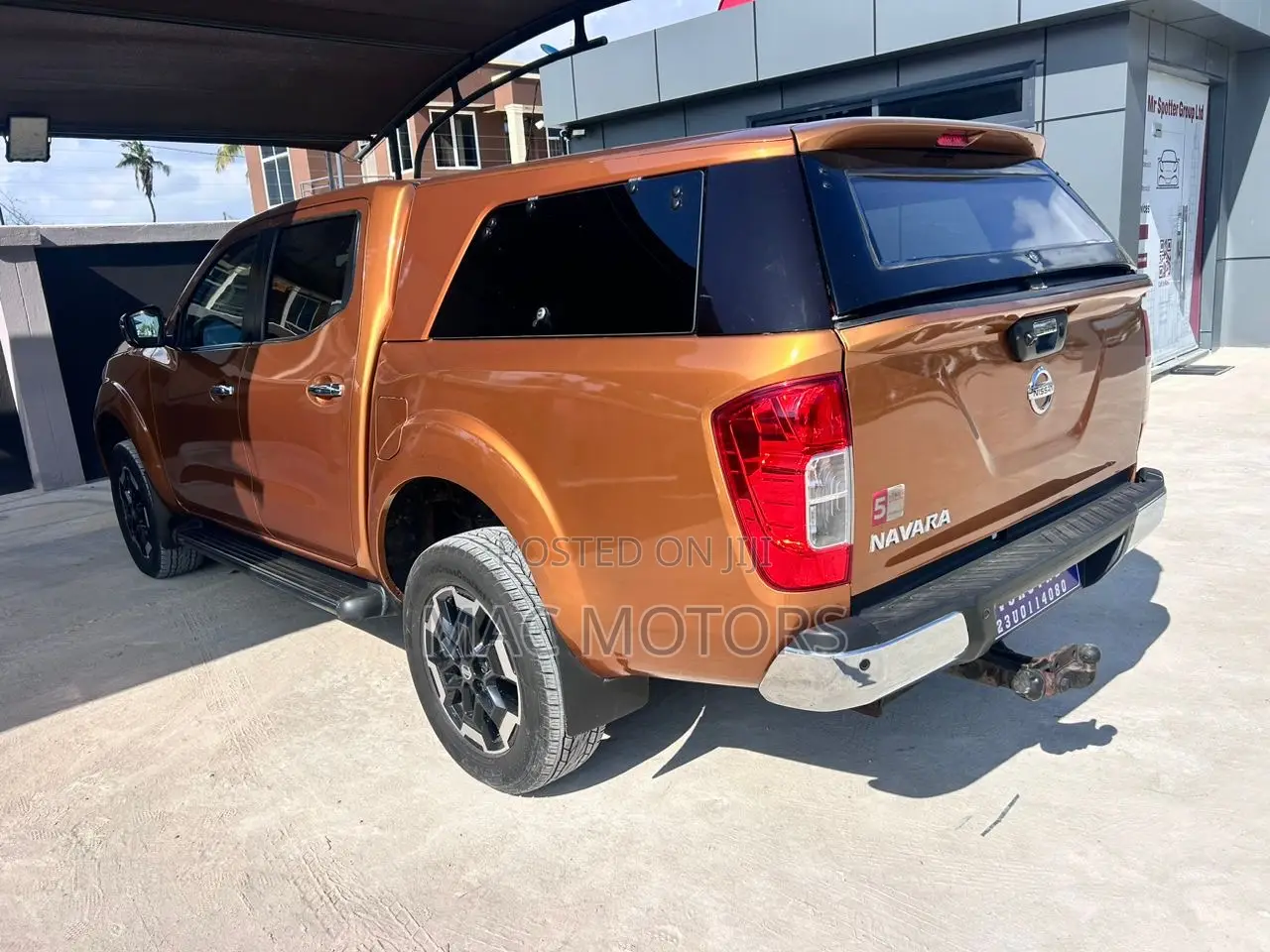 Nissan Navara 2020 Orange