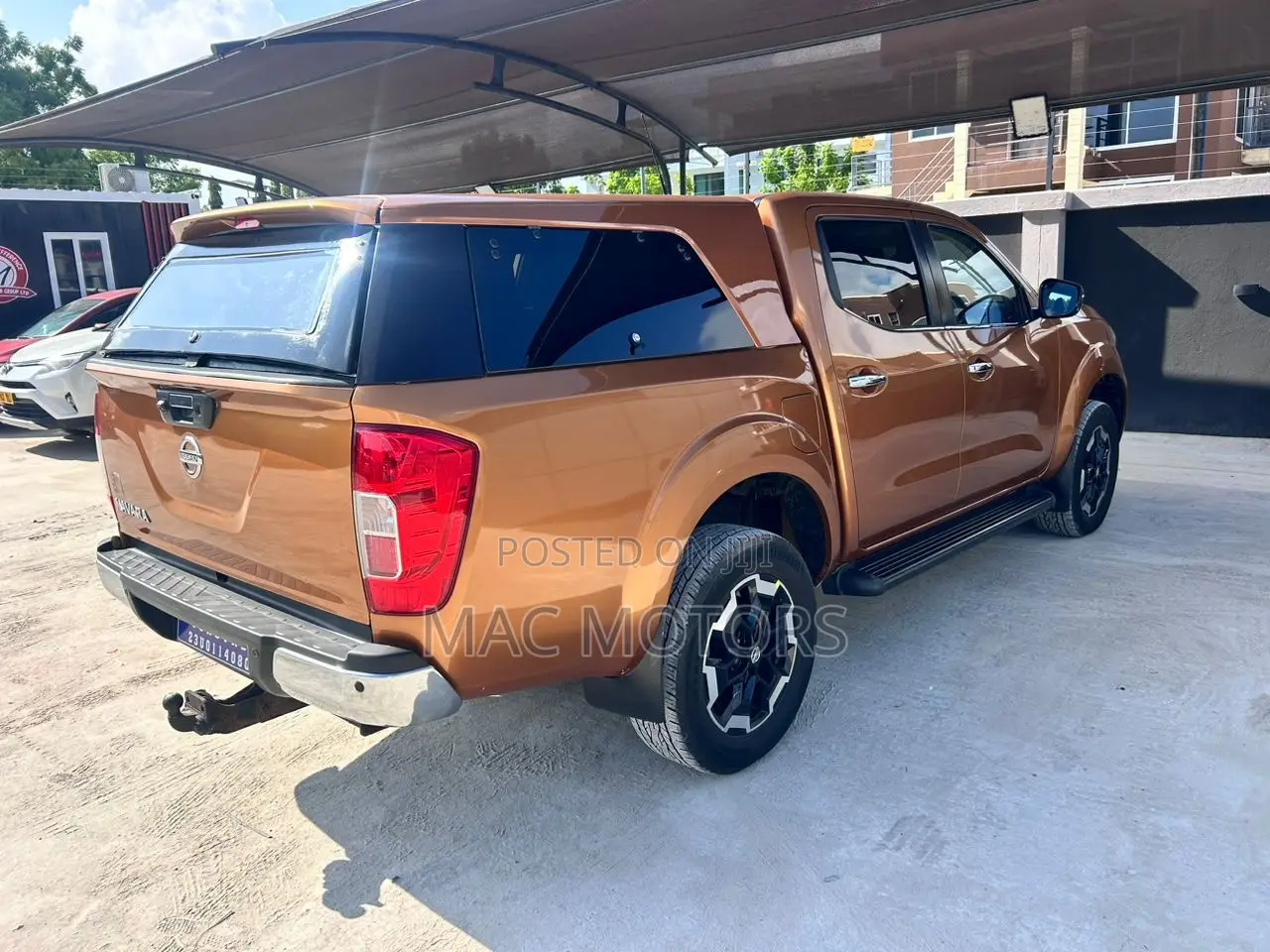 Nissan Navara 2020 Orange