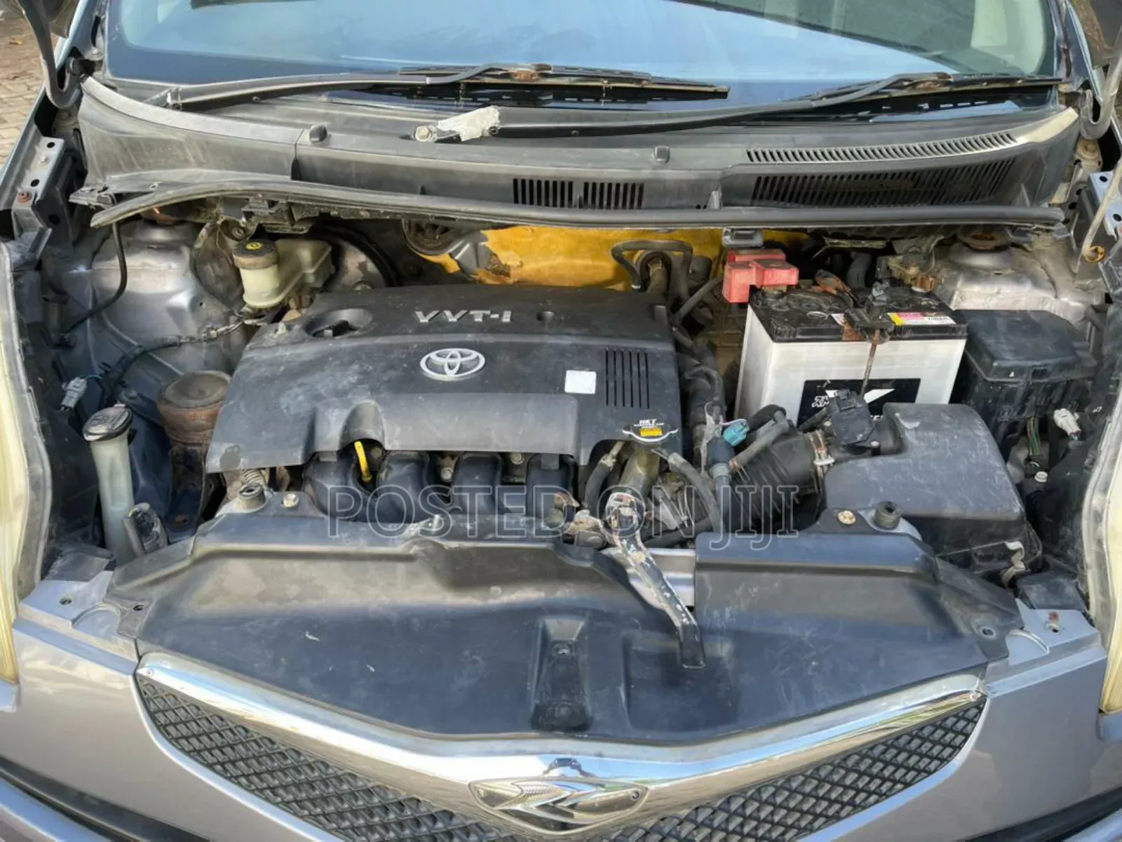 Toyota Ractis 2005 Gray