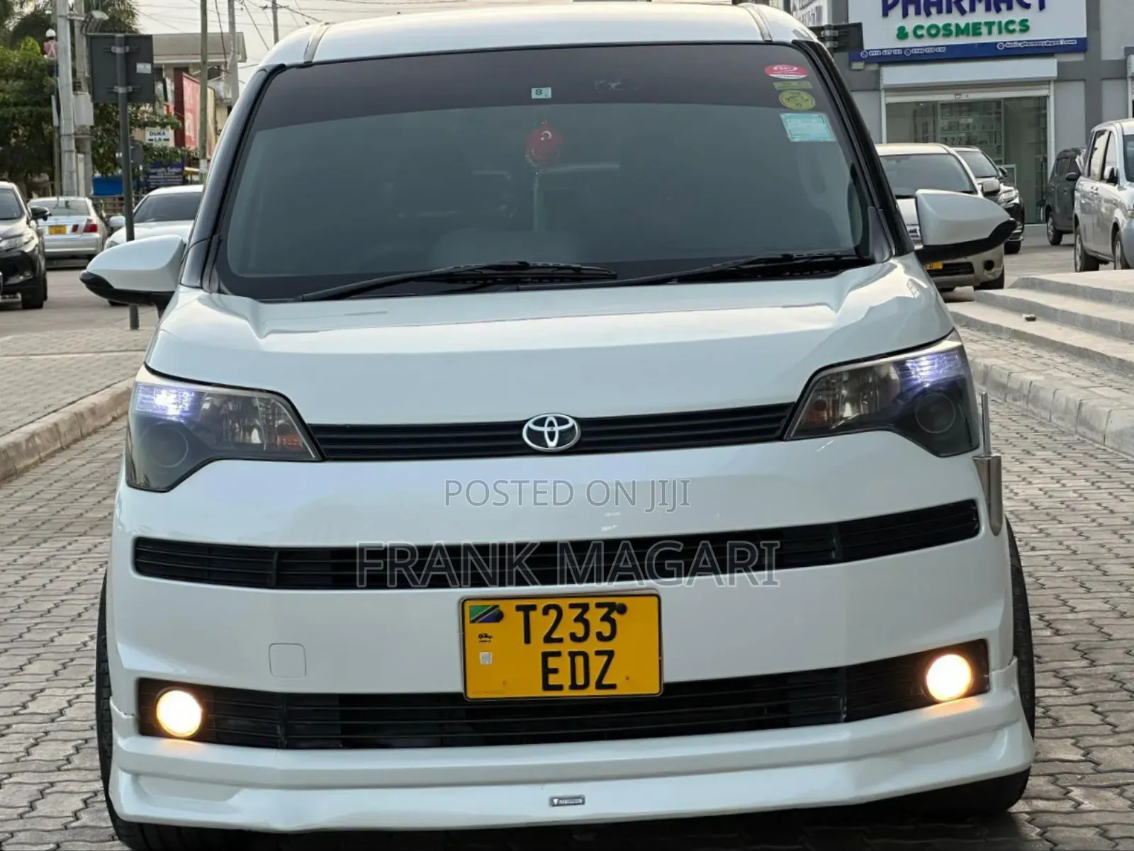 Toyota Spade 1.3 2012 White