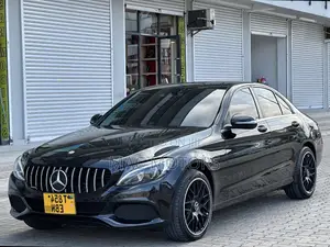 Mercedes-Benz C180 2014 Black