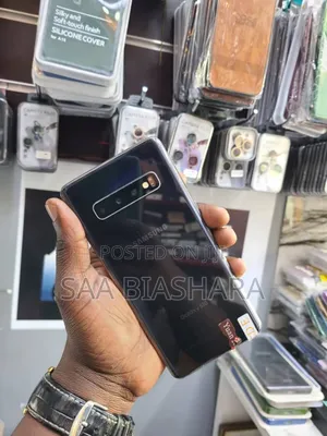 New Samsung Galaxy S10 128 GB Black