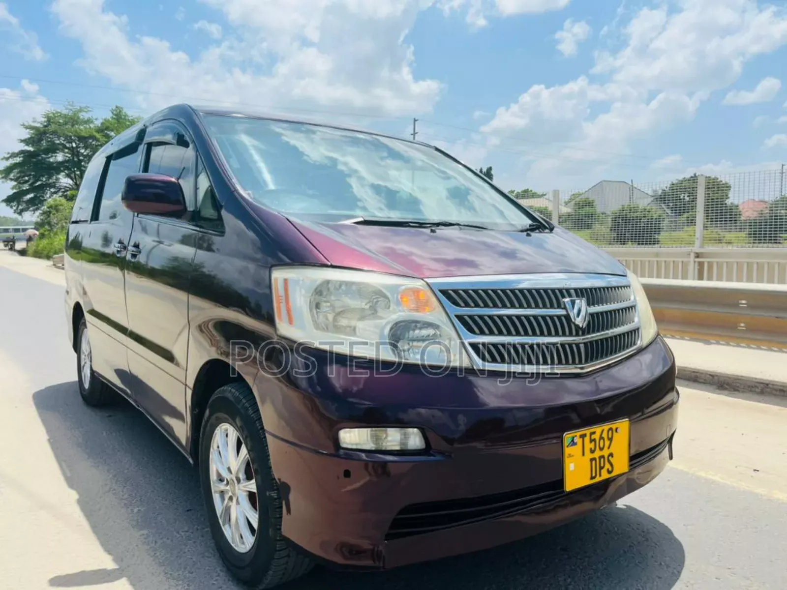 Toyota Alphard 2005 Red