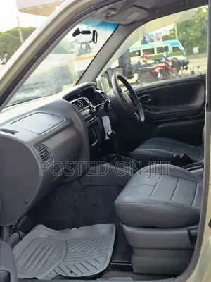 Suzuki Escudo 2005 Silver