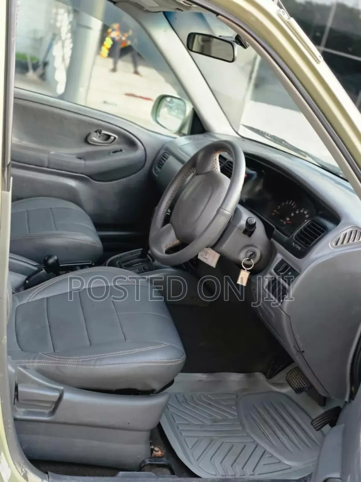Suzuki Escudo 2005 Silver